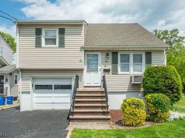 341 Lake Shore Dr, Parsippany-Troy Hills, NJ 07034