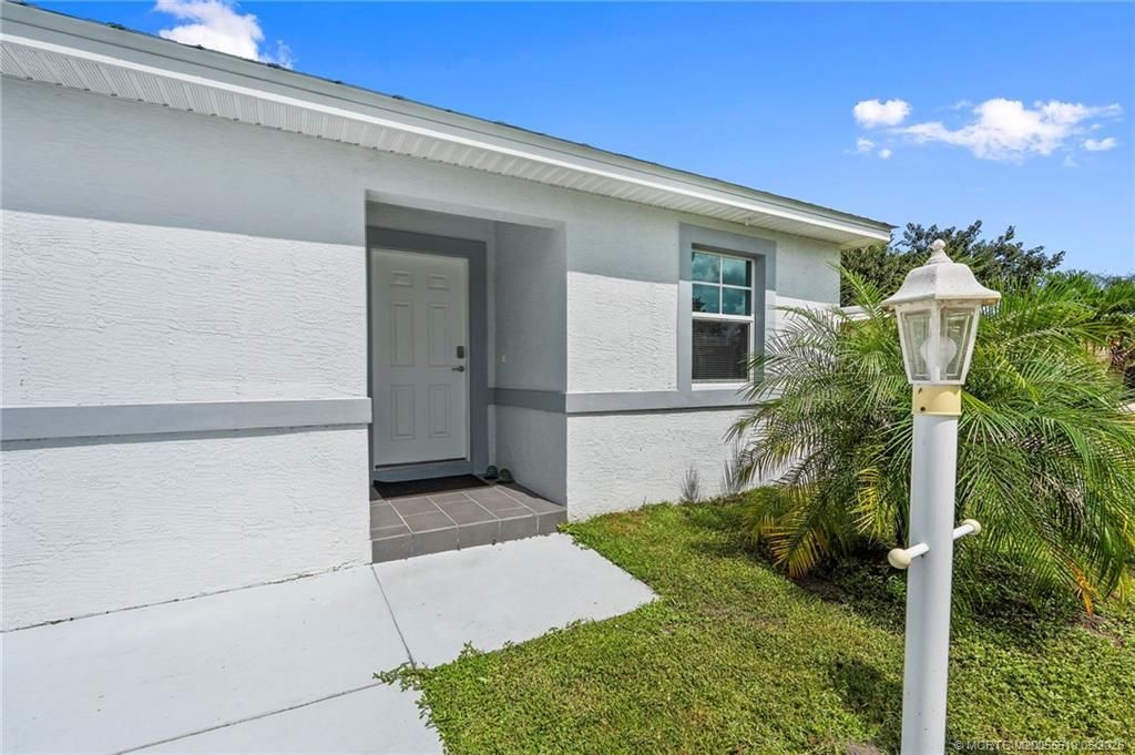 4 La Paloma Lane, Port Saint Lucie, FL 34952 Photo