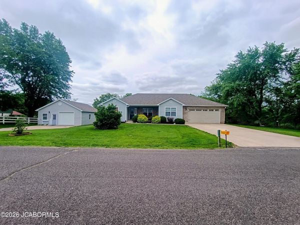 2470 COUNTY ROAD 4032 , Holts Summit, MO 65043