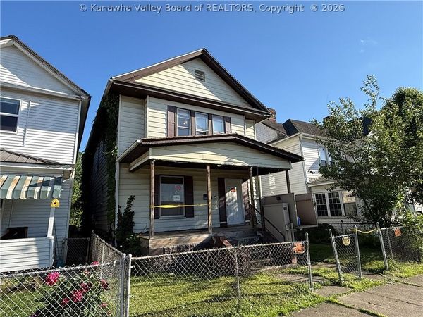 1327 Monroe Avenue, Huntington, WV 25704