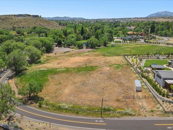 2800 Holcomb Ranch Lane, Reno, NV 89511