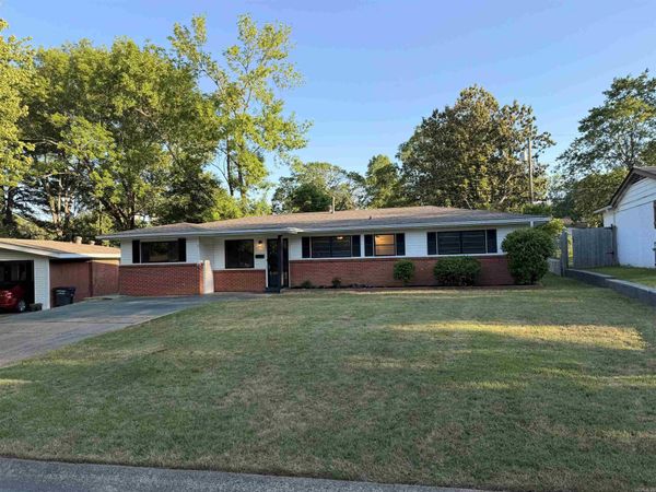 7 Phyllis CT, Jacksonville, AR 72076