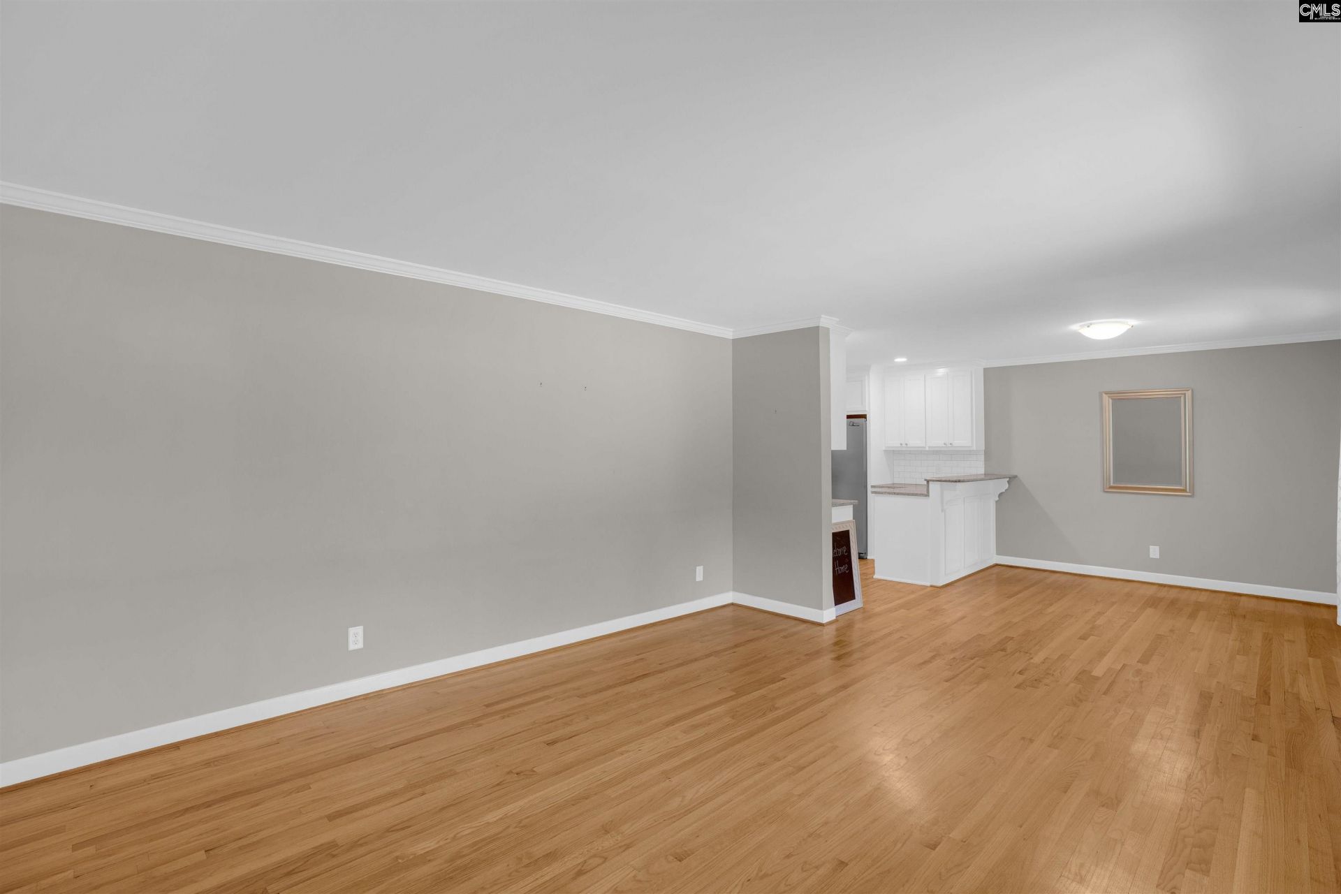 4530 Mosshill Road  Photo 8