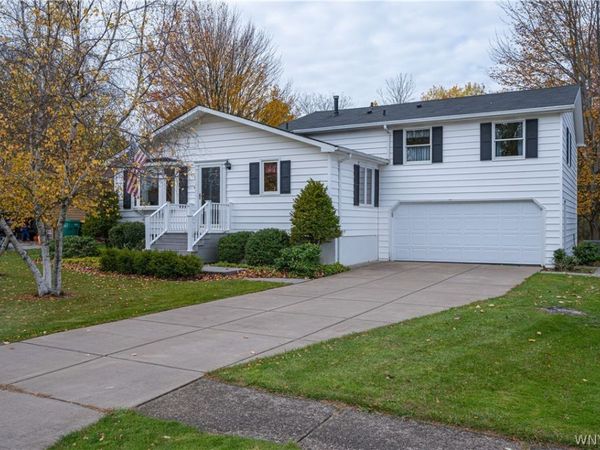 4364 Chisholm Trail , Hamburg, NY 14075