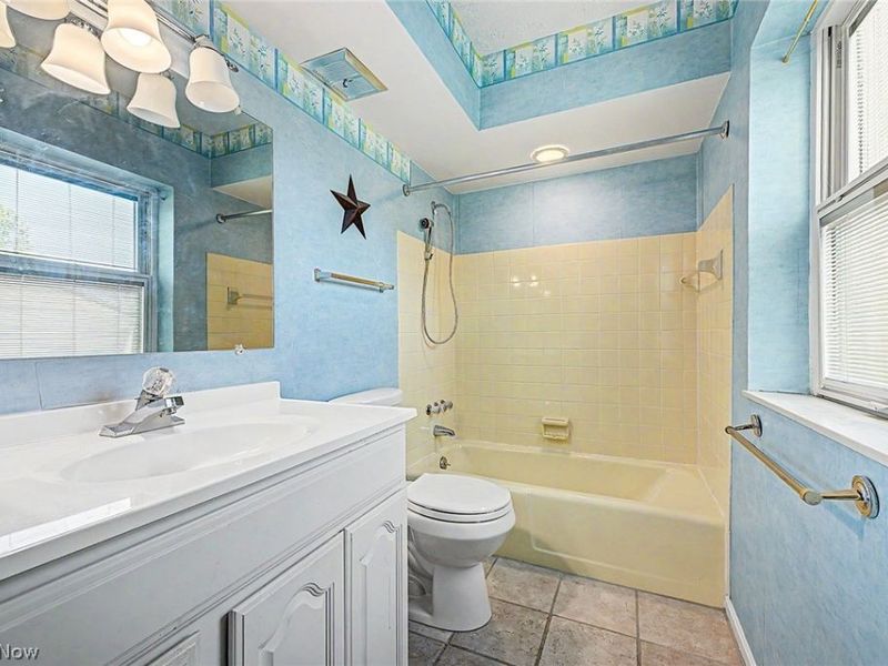 924 Memorial Parkway, Unit 207, Akron, OH 44303 Photo 20