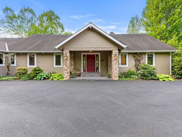 3040 West Point Road SE, Lancaster, OH 43130