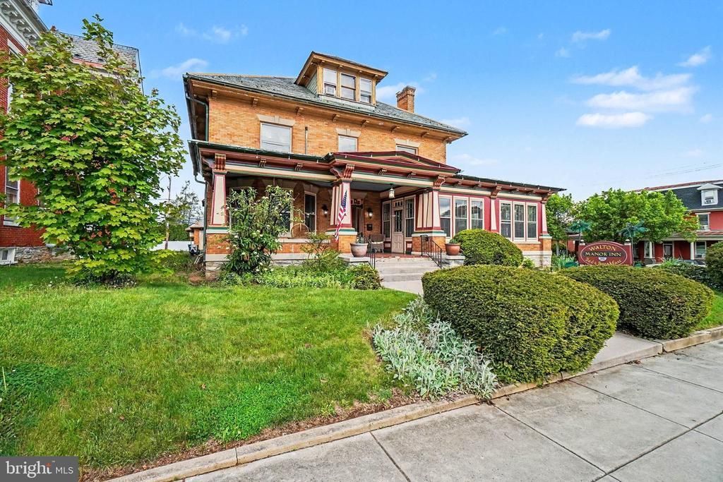231 E MAIN STREET , PALMYRA, PA 17078