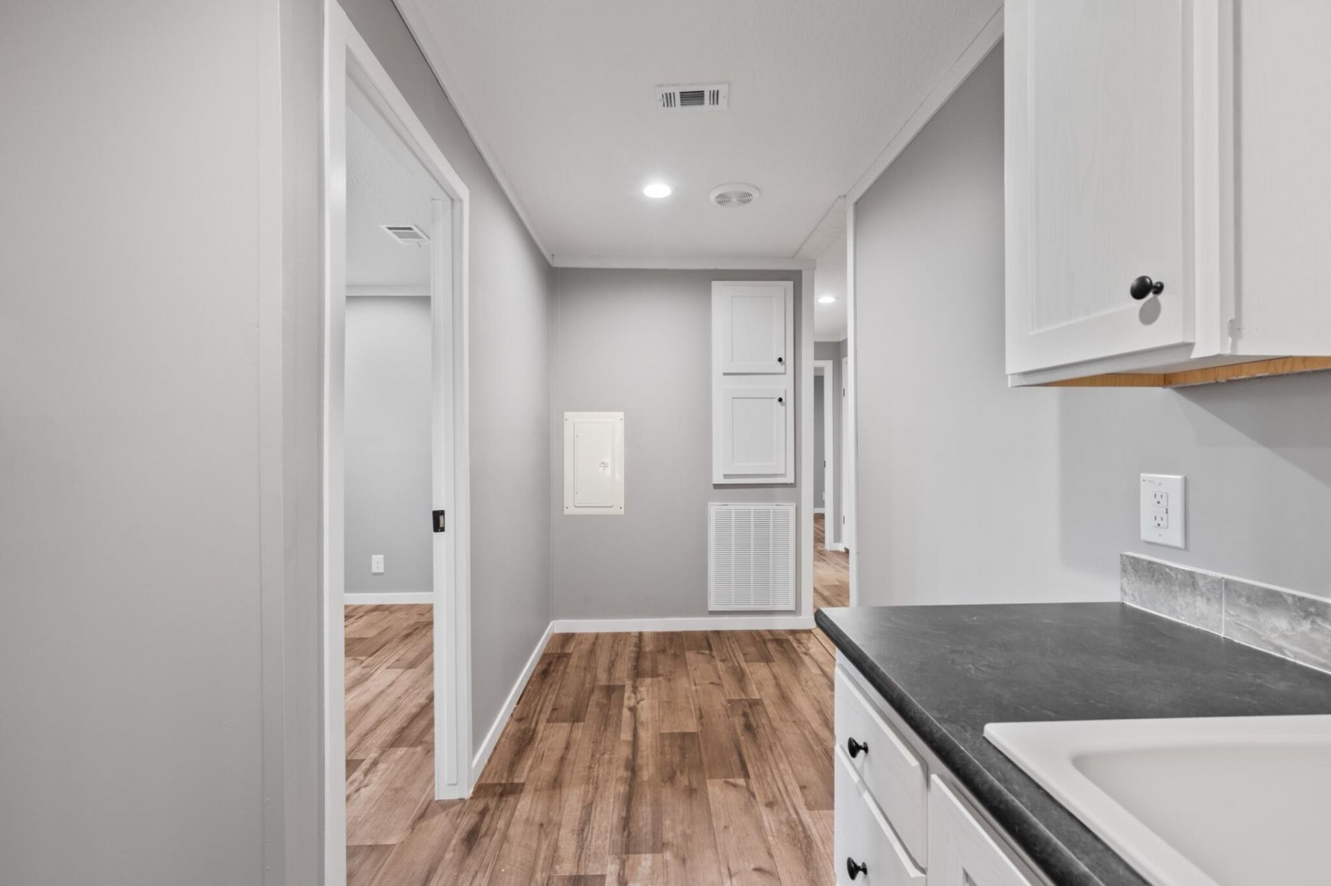 143 Bonanza Drive Photo 17