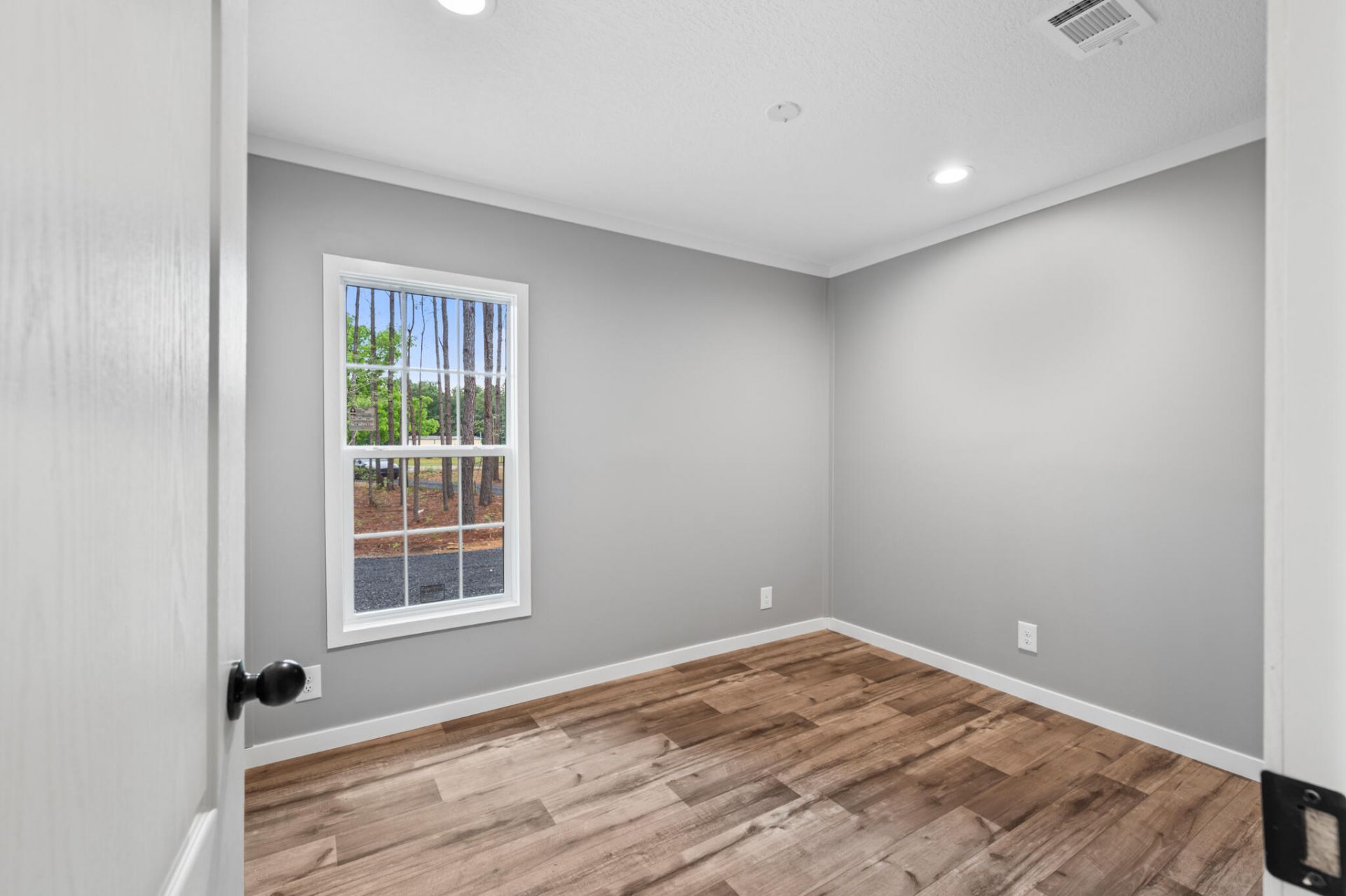143 Bonanza Drive Photo 18