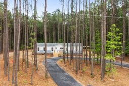 143 Bonanza Drive photo 4