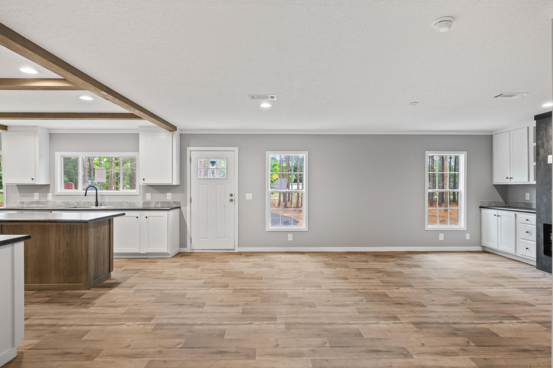 143 Bonanza Drive Photo 8
