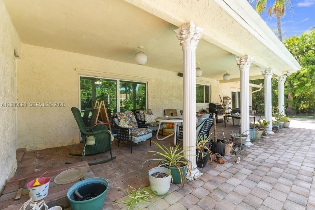 620 Lake Dasha Cir , Plantation, FL 33324 Photo