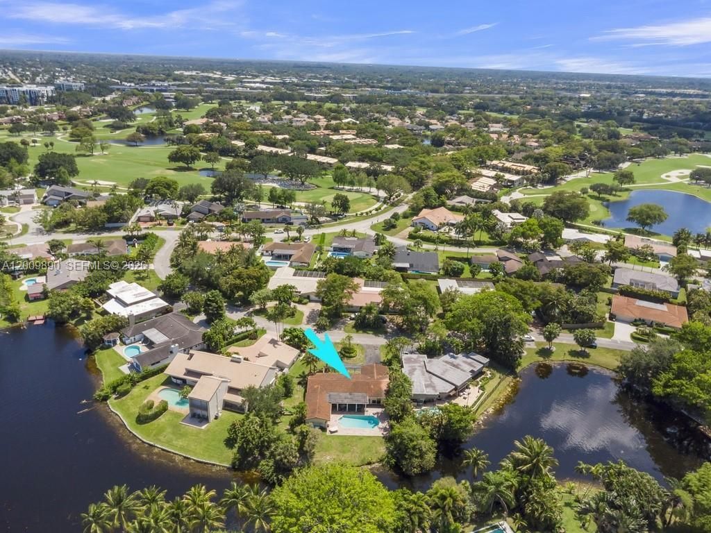 620 Lake Dasha Cir , Plantation, FL 33324 Photo