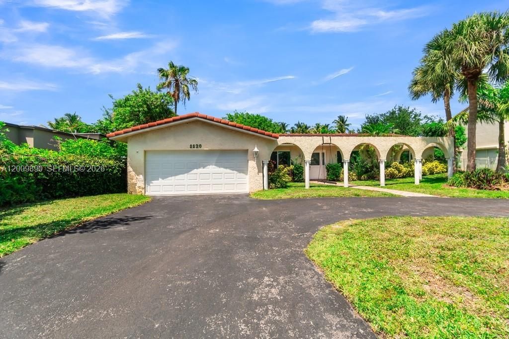 620 Lake Dasha Cir , Plantation, FL 33324 Photo