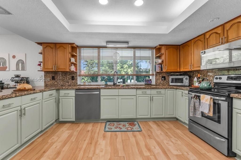 620 Lake Dasha Cir , Plantation, FL 33324 Photo