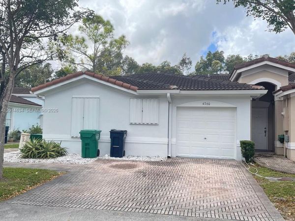 4760 SW 166th Ct , Miami, FL 33185