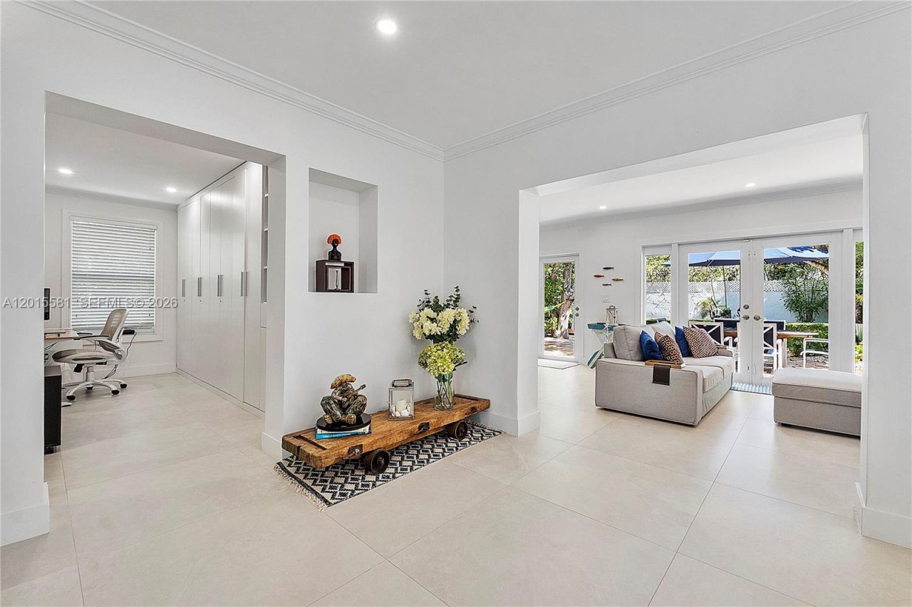 301 Hampton Ln , Key Biscayne, FL 33149 Photo
