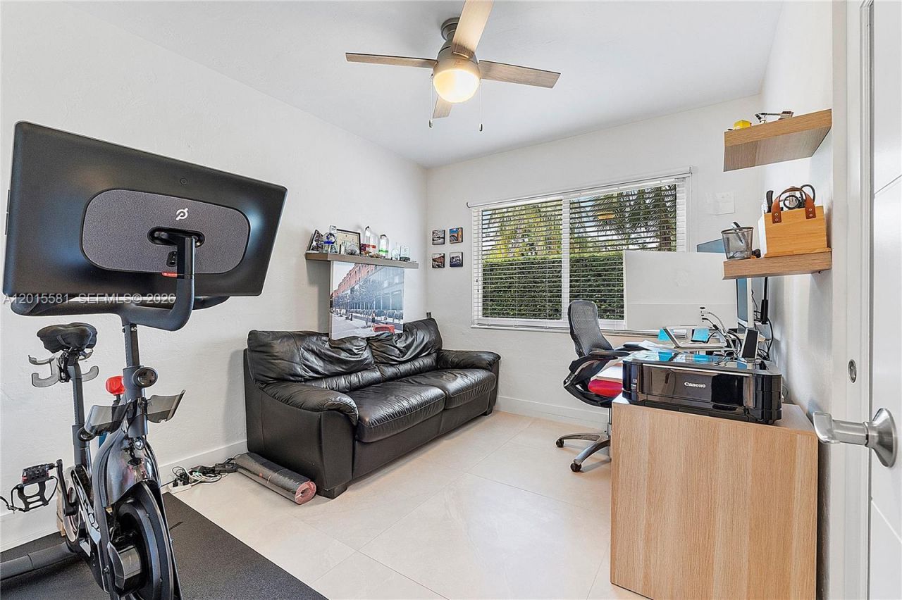 301 Hampton Ln , Key Biscayne, FL 33149 Photo