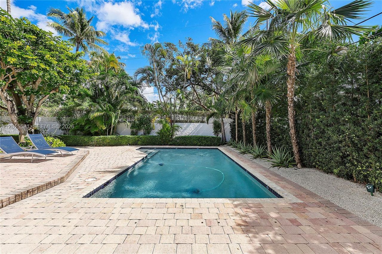 301 Hampton Ln , Key Biscayne, FL 33149 Photo