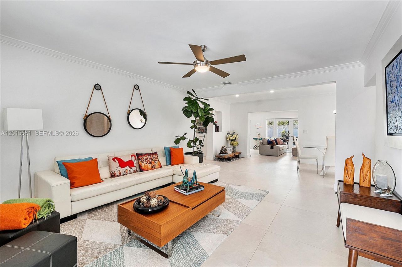301 Hampton Ln , Key Biscayne, FL 33149 Photo