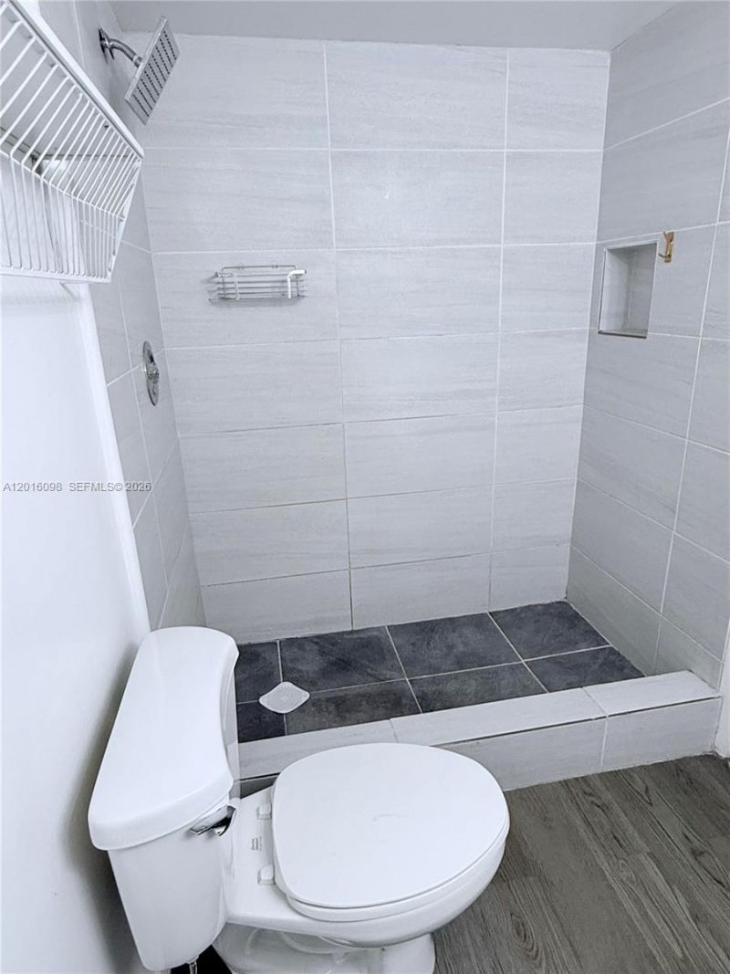 7900 NW 50th St , Unit 303, Lauderhill, FL 33351 Photo