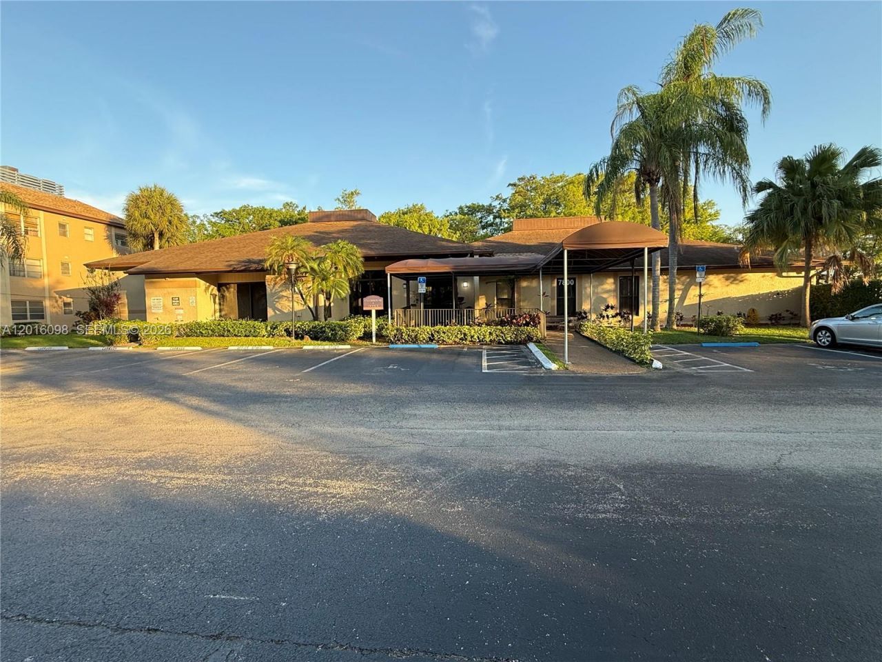 7900 NW 50th St , Unit 303, Lauderhill, FL 33351 Photo