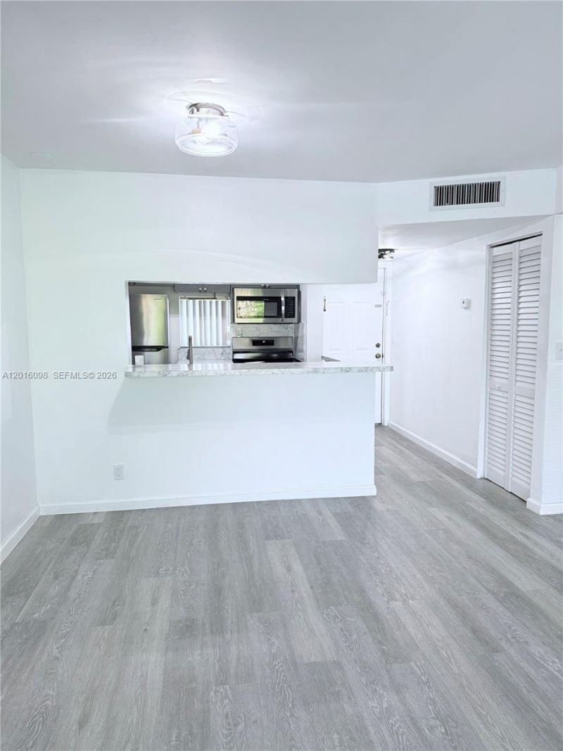 7900 NW 50th St , Unit 303, Lauderhill, FL 33351 Photo