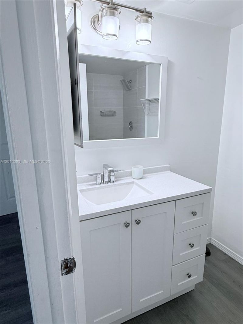 7900 NW 50th St , Unit 303, Lauderhill, FL 33351 Photo