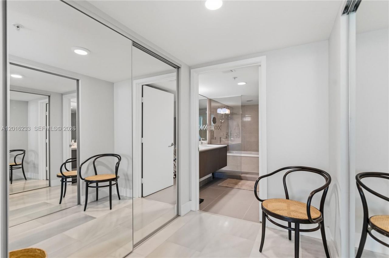 6620 Indian Creek Dr, Unit 214, Miami Beach, FL 33141 Photo