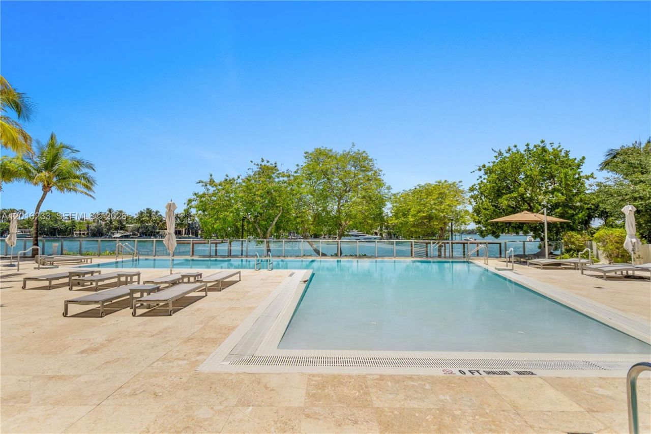 6620 Indian Creek Dr, Unit 214, Miami Beach, FL 33141 Photo