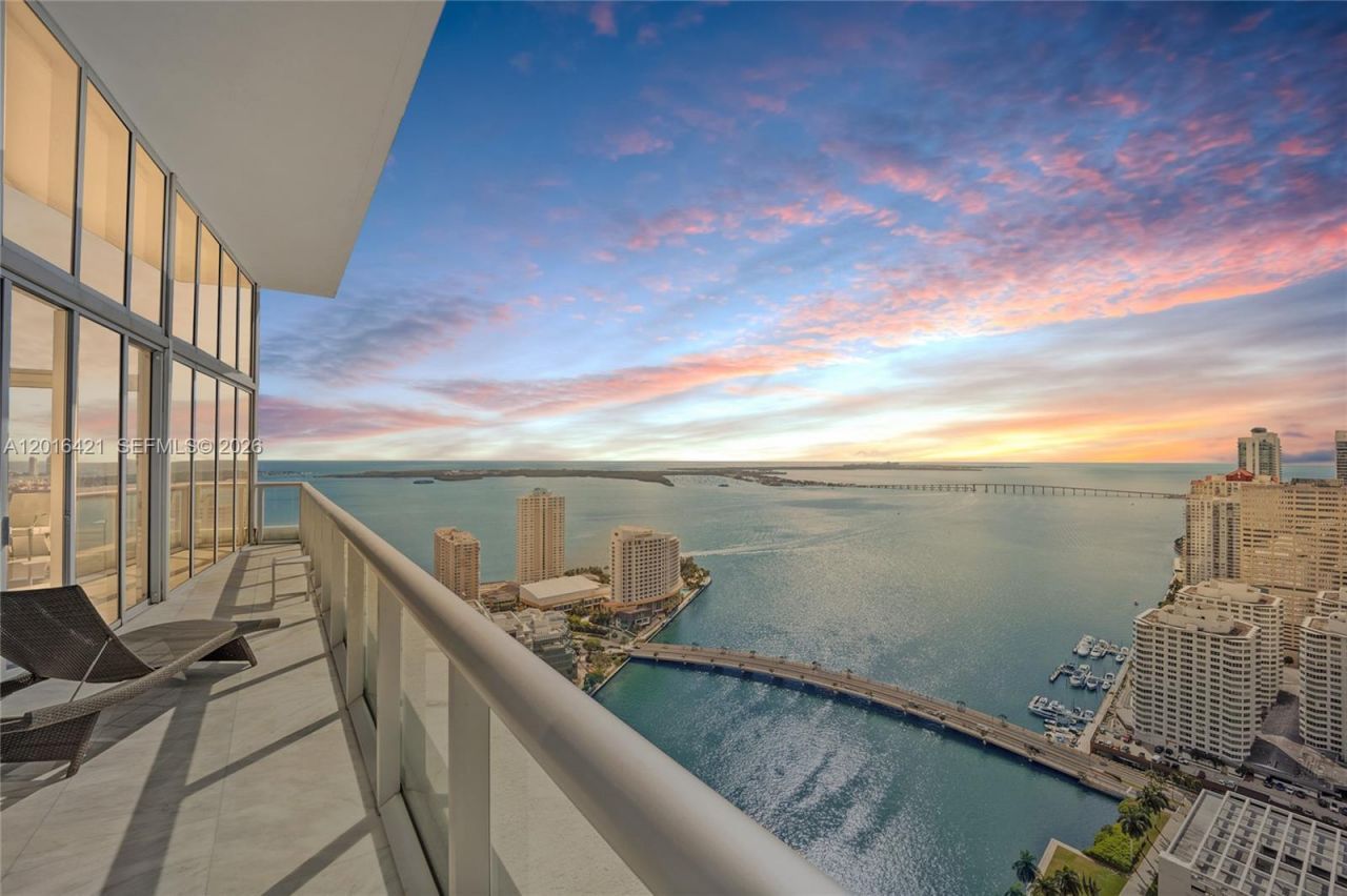 495 Brickell Ave , Unit 4101, Miami, FL 33131 Photo