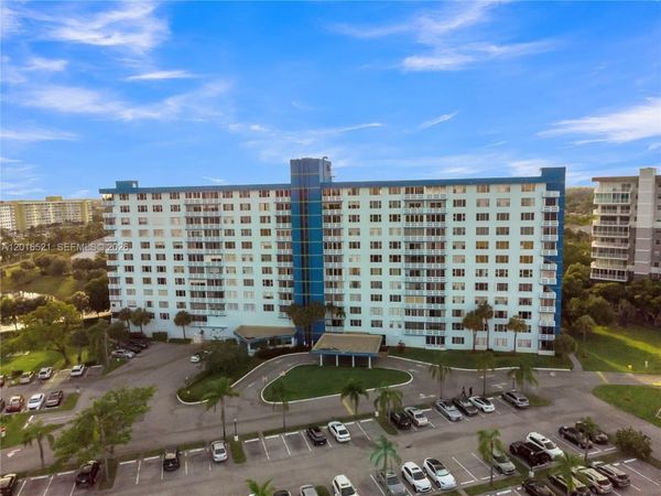4001 Hillcrest Dr , Unit 812, Hollywood, FL 33021