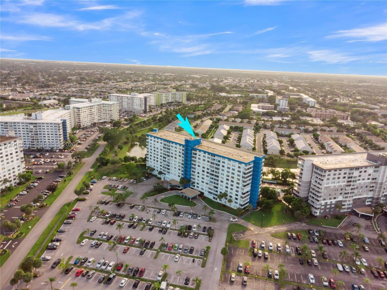 4001 Hillcrest Dr , Unit 812, Hollywood, FL 33021 Photo