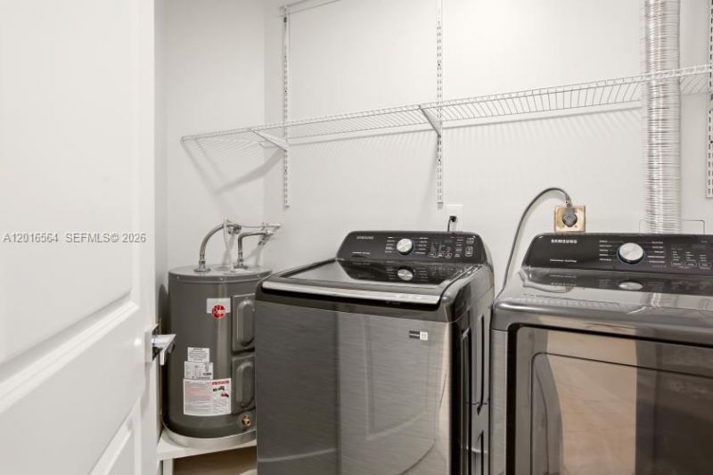 9425 Fontainebleau Blvd, Unit 202, Miami, FL 33172 Photo