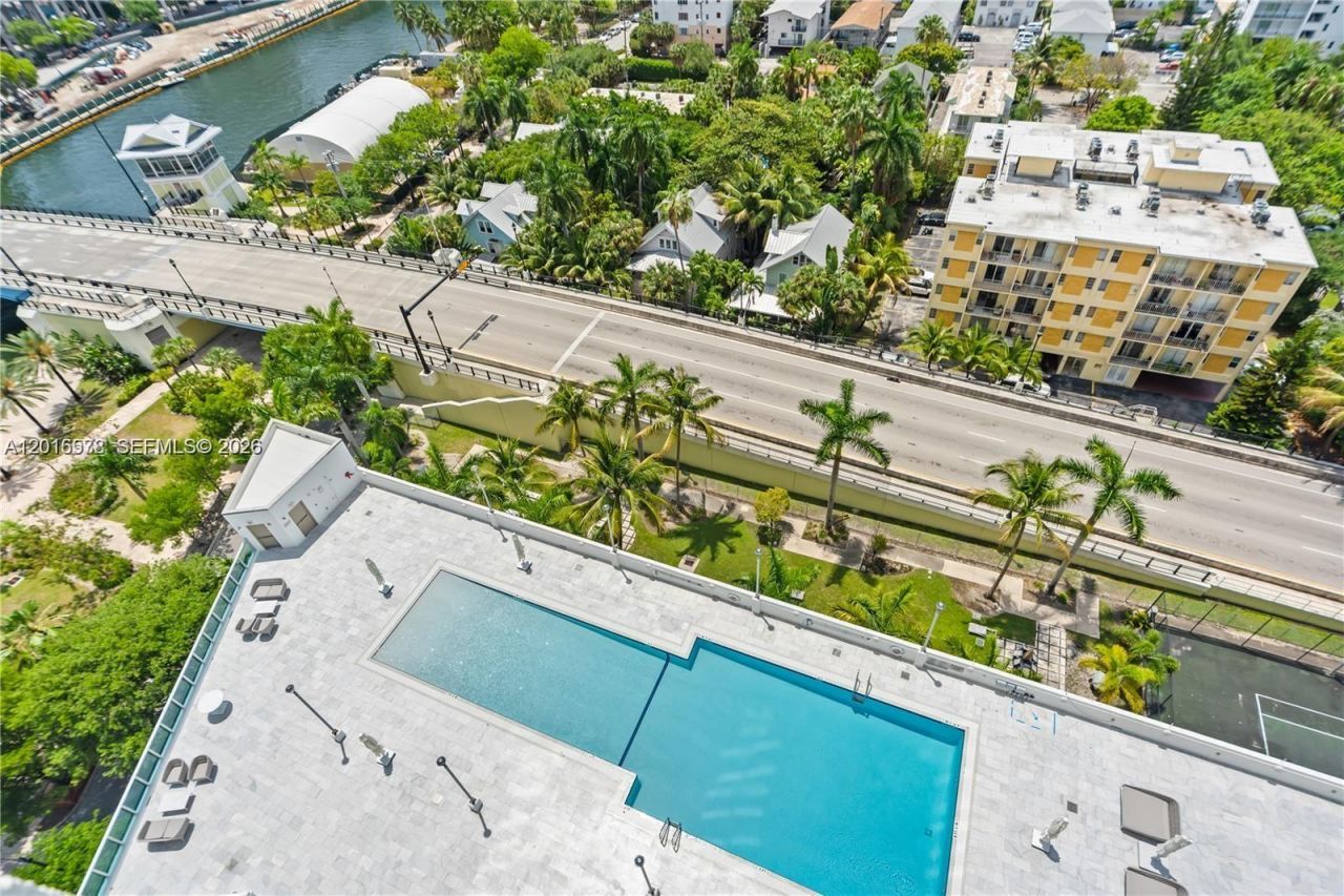 10 SW South River Dr , Unit 1504, Miami, FL 33130 Photo
