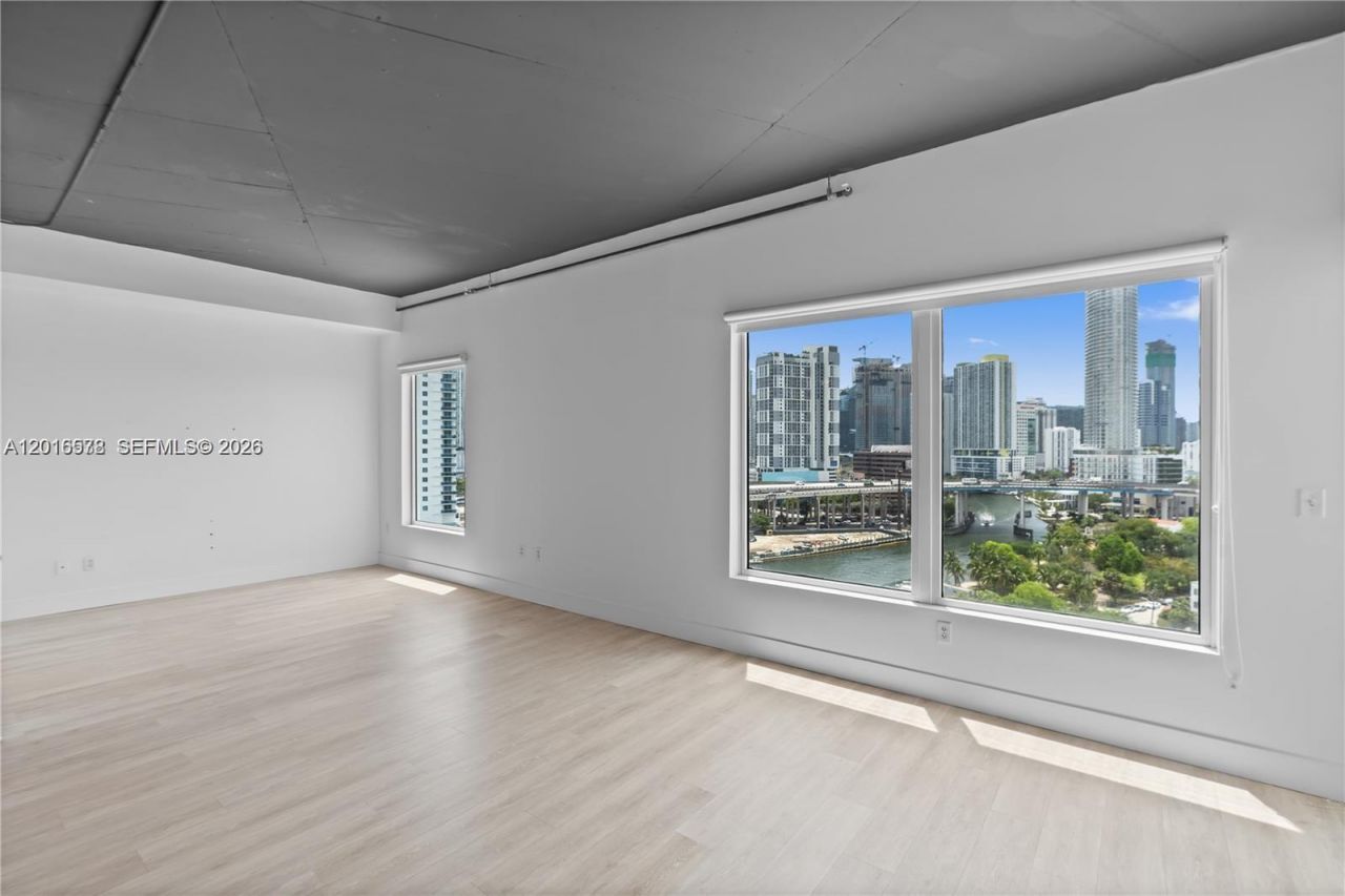 10 SW South River Dr , Unit 1504, Miami, FL 33130 Photo