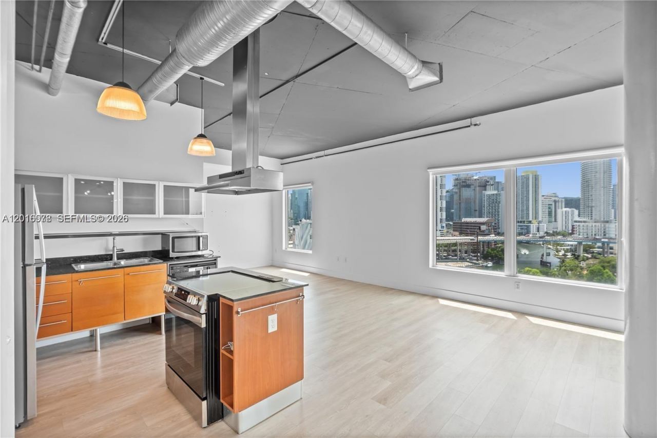 10 SW South River Dr , Unit 1504, Miami, FL 33130 Photo