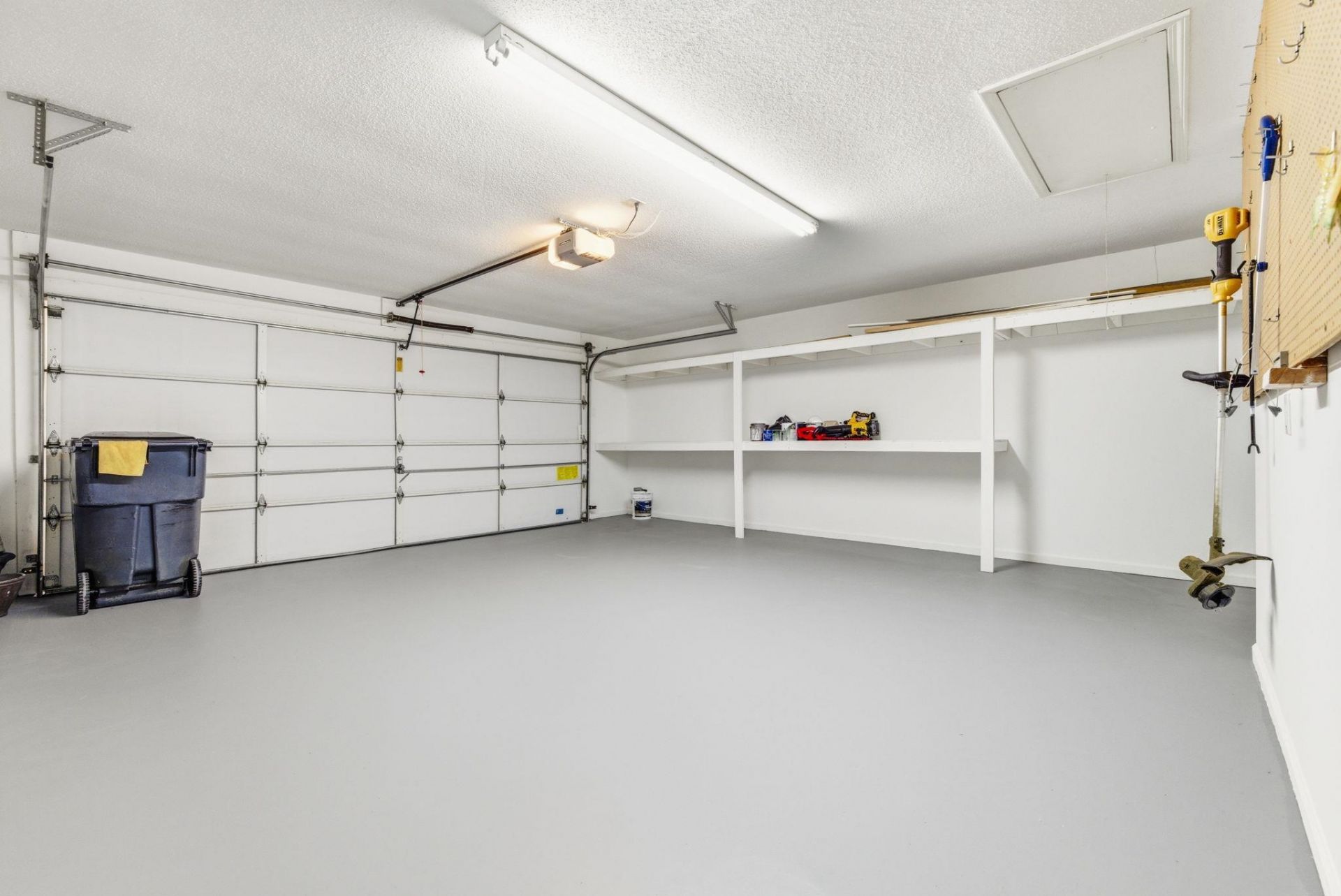 1527 Hallborough Dr. Photo 31