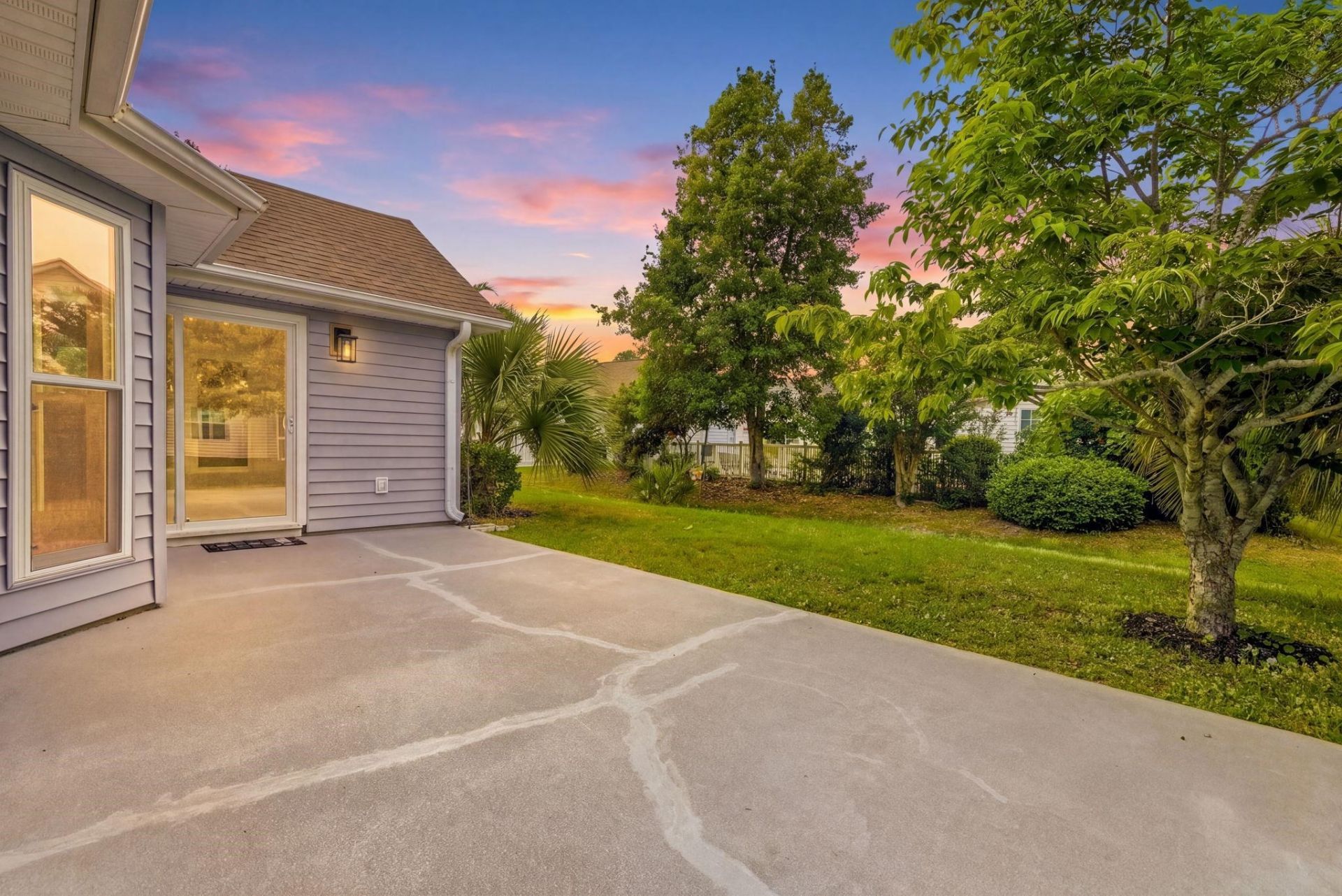 1527 Hallborough Dr. Photo 33
