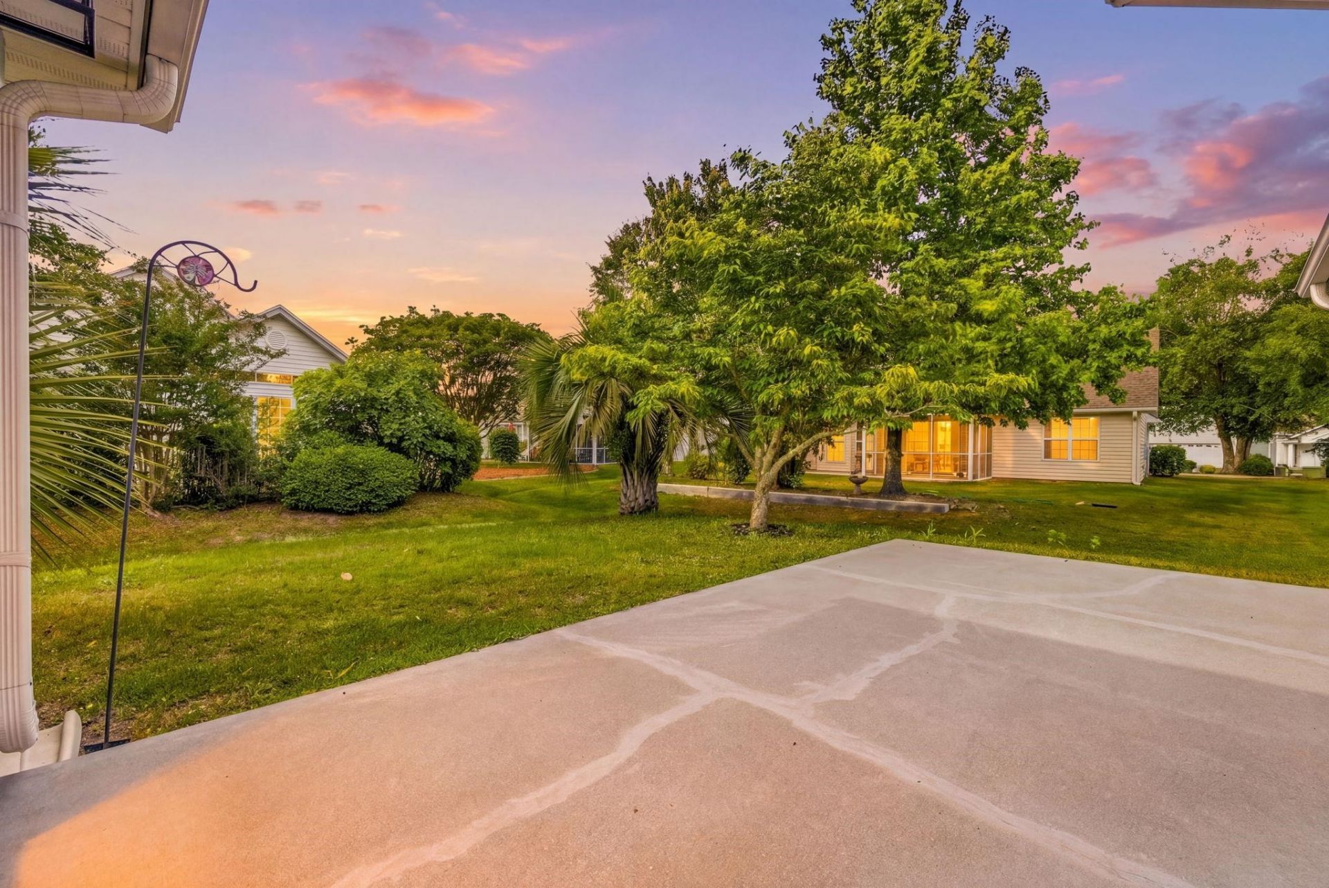1527 Hallborough Dr. Photo 57