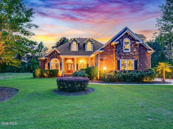 152 E Winding Way, Wallace, NC 28466