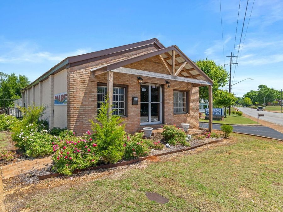 Property Image 4