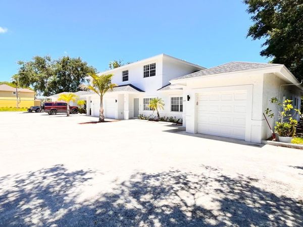 1440 Hawthorne Place, Wellington, FL 33414