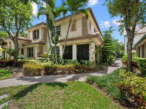 181 Evergrene Parkway, Unit 14-b, Palm Beach Gardens, FL 33410