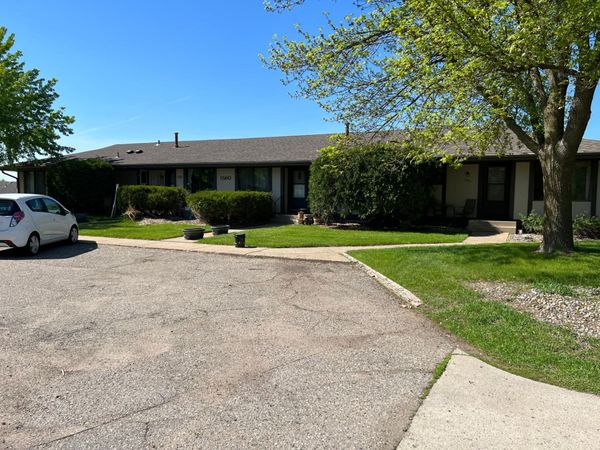 1615 Commercial Avenue , Unit 203, Victoria, MN 55386