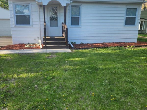 16612 Minnetonka Boulevard, Minnetonka, MN 55345