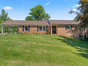 1324 Founding Way Road, Bedford, VA 24523