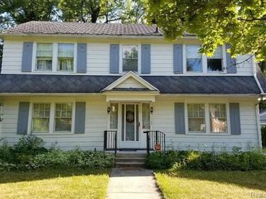 1144 Woodside Drive, Flint, MI 48503