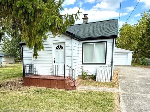 1716 MILVERTON Drive, Troy, MI 48083