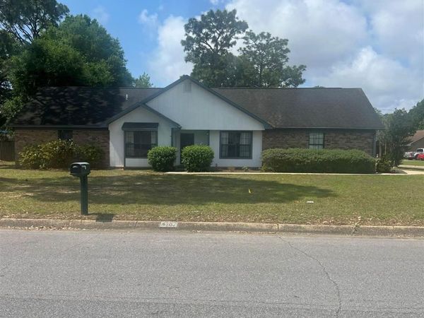 4207 Cherry Laurel Dr, Pensacola, FL 32504